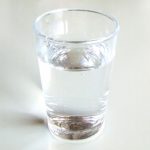 グラスの水